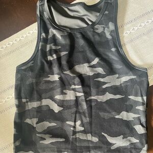 Cropped Camo Tank